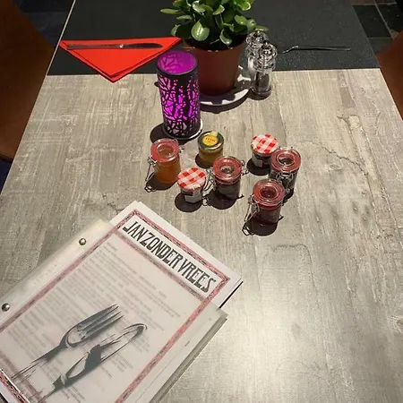 Charming Jan Zonder Vrees Frühstückspension Antwerpen